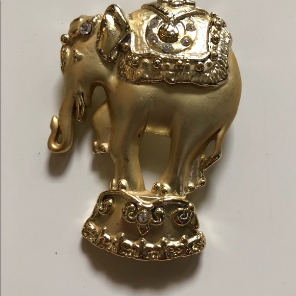 Set Of Two Vintage Elephant Brooches - Picture 2 of 2